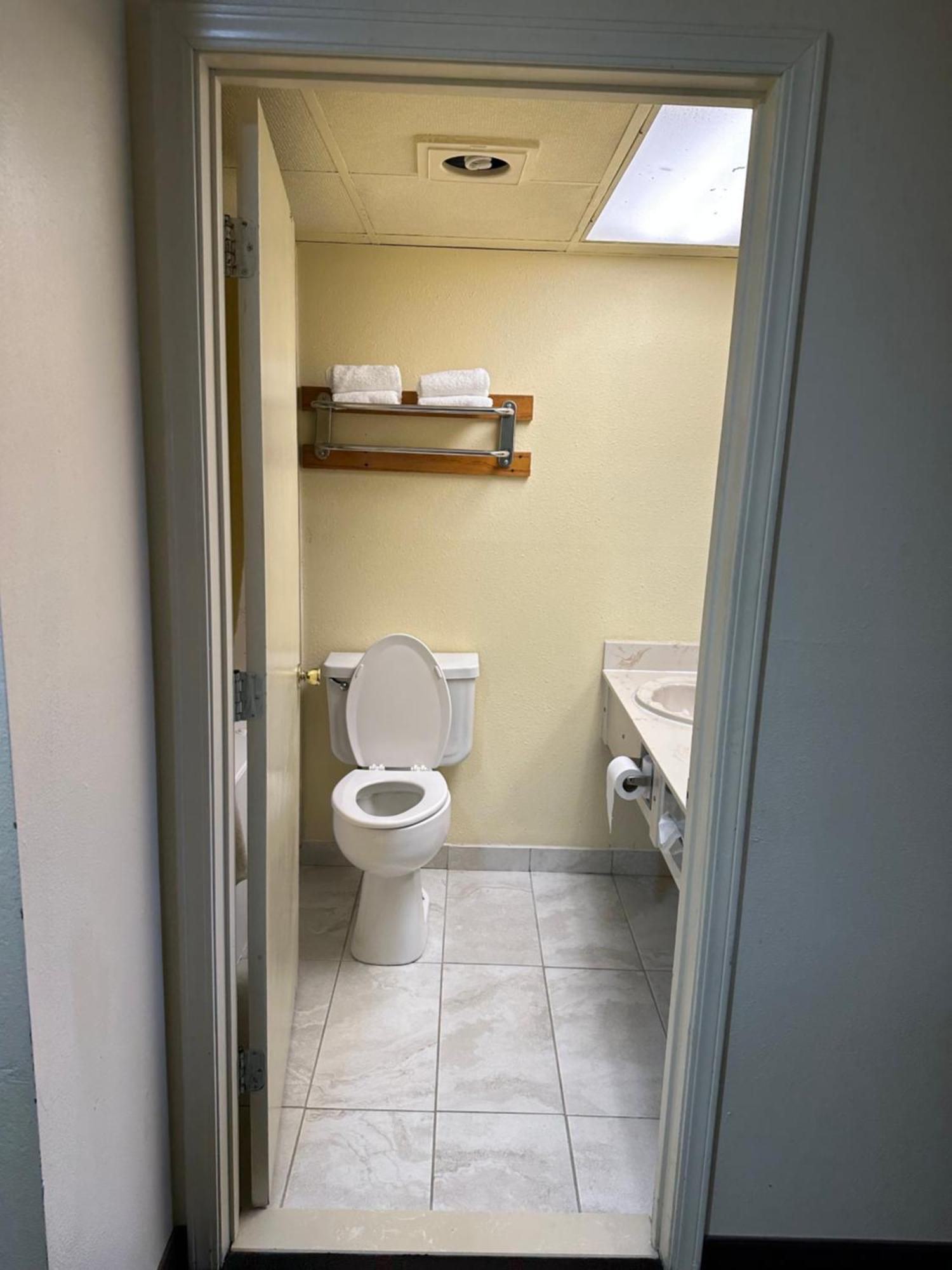 Executive Inn & Suites Prescott Buitenkant foto